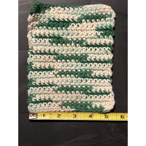 Crocheted Vintage Pot Holders Set of Three - Picture 5 of 8